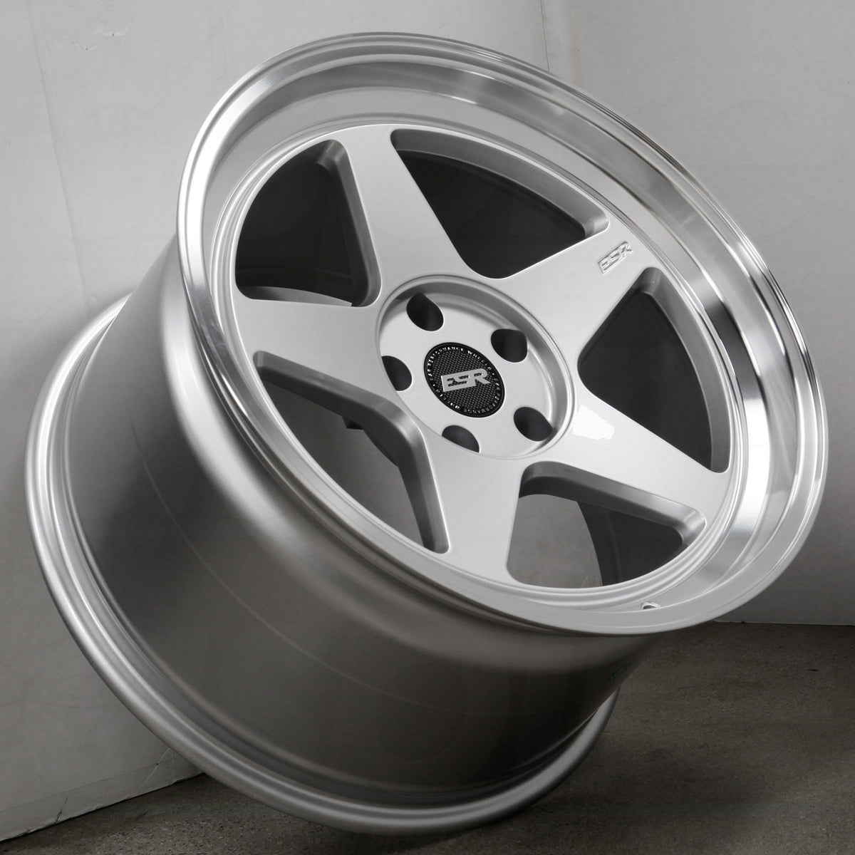 ESR Wheels CR5 Hyper Silver