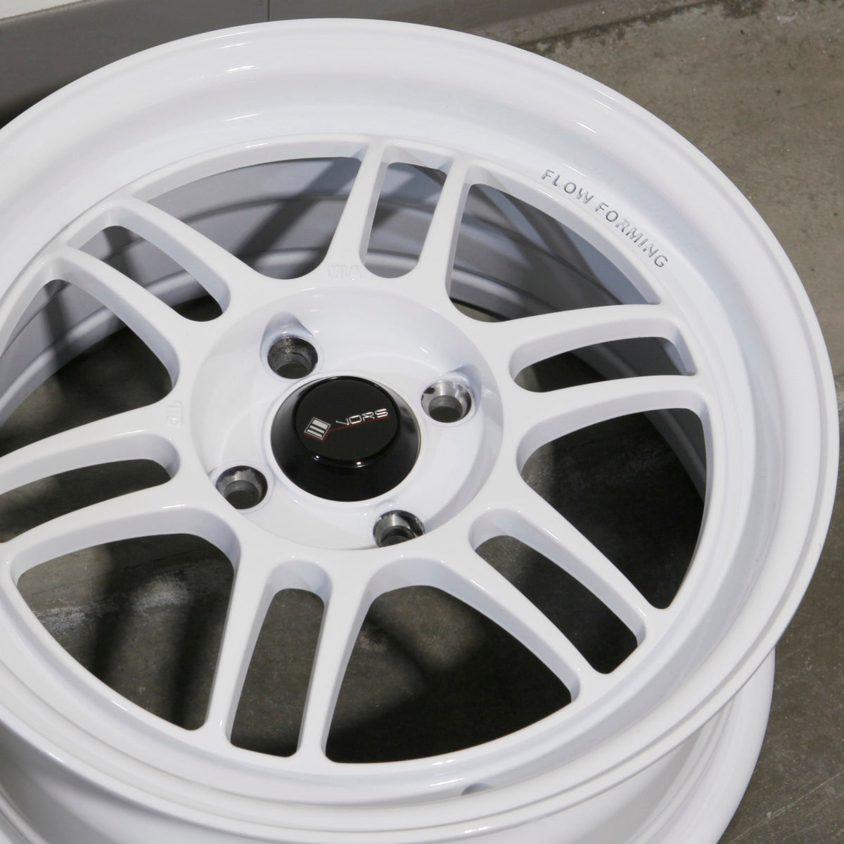 Vors Wheels LT01 White