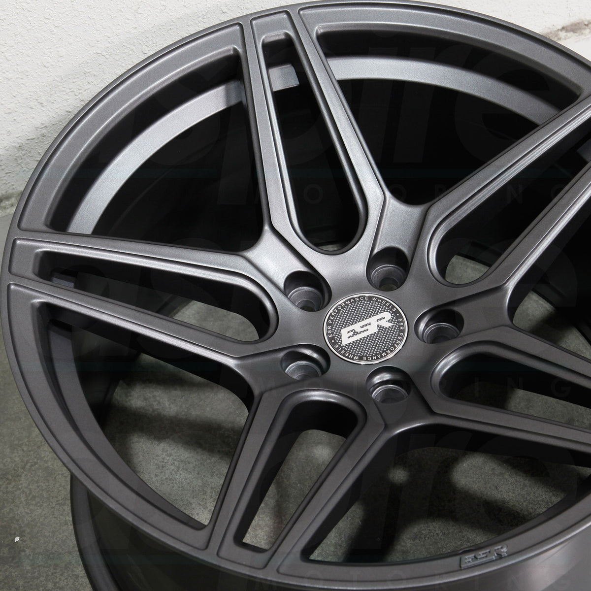 ESR Wheels RF15 Gun Metal Graphite