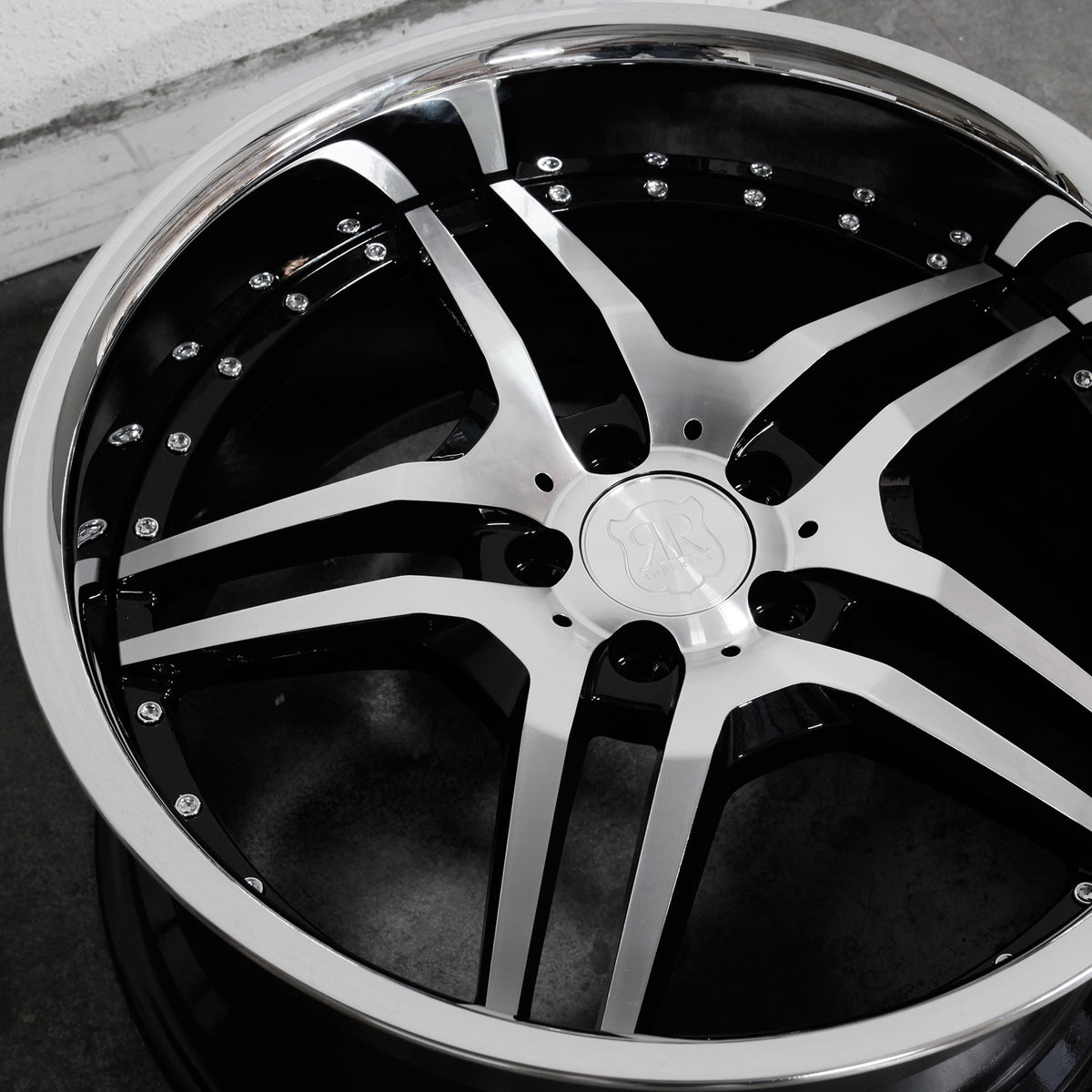 MRR Wheels RW2 Black Chrome Lip - Wheels Outlet