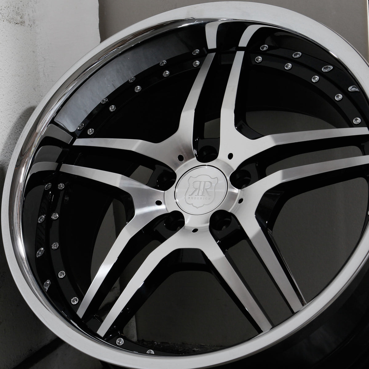 MRR Wheels RW2 Black Chrome Lip - Wheels Outlet