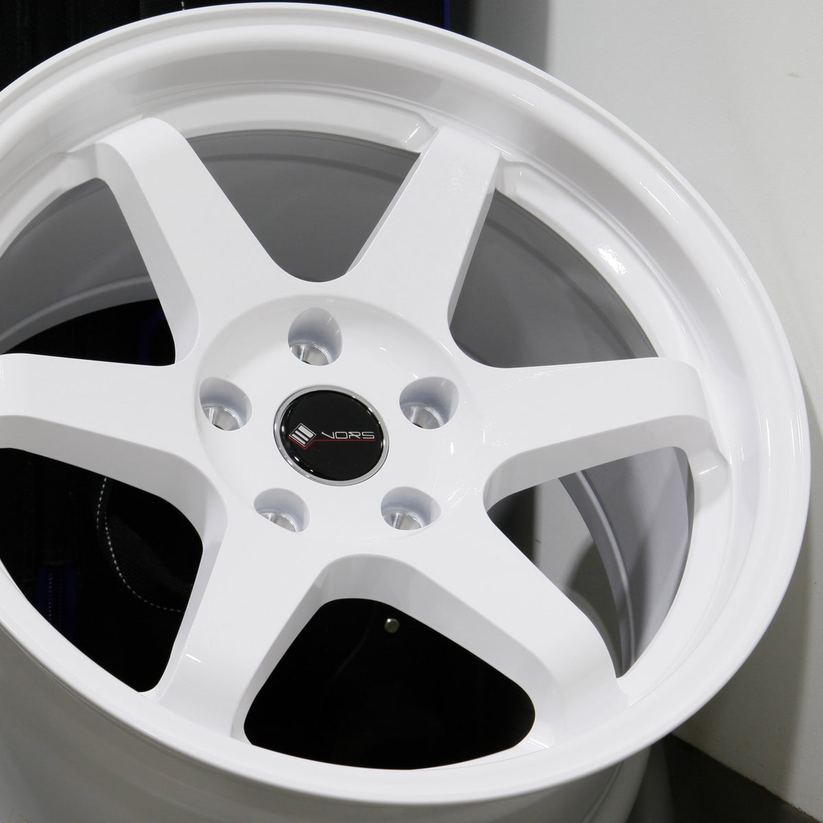 Vors Wheels TR37 White