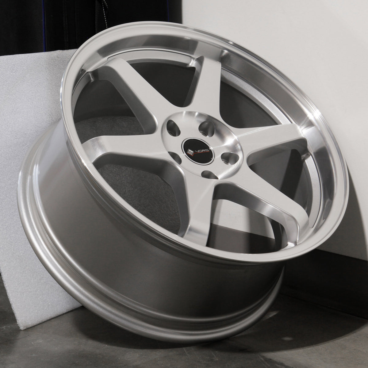 Vors Wheels TR37 Silver Machined