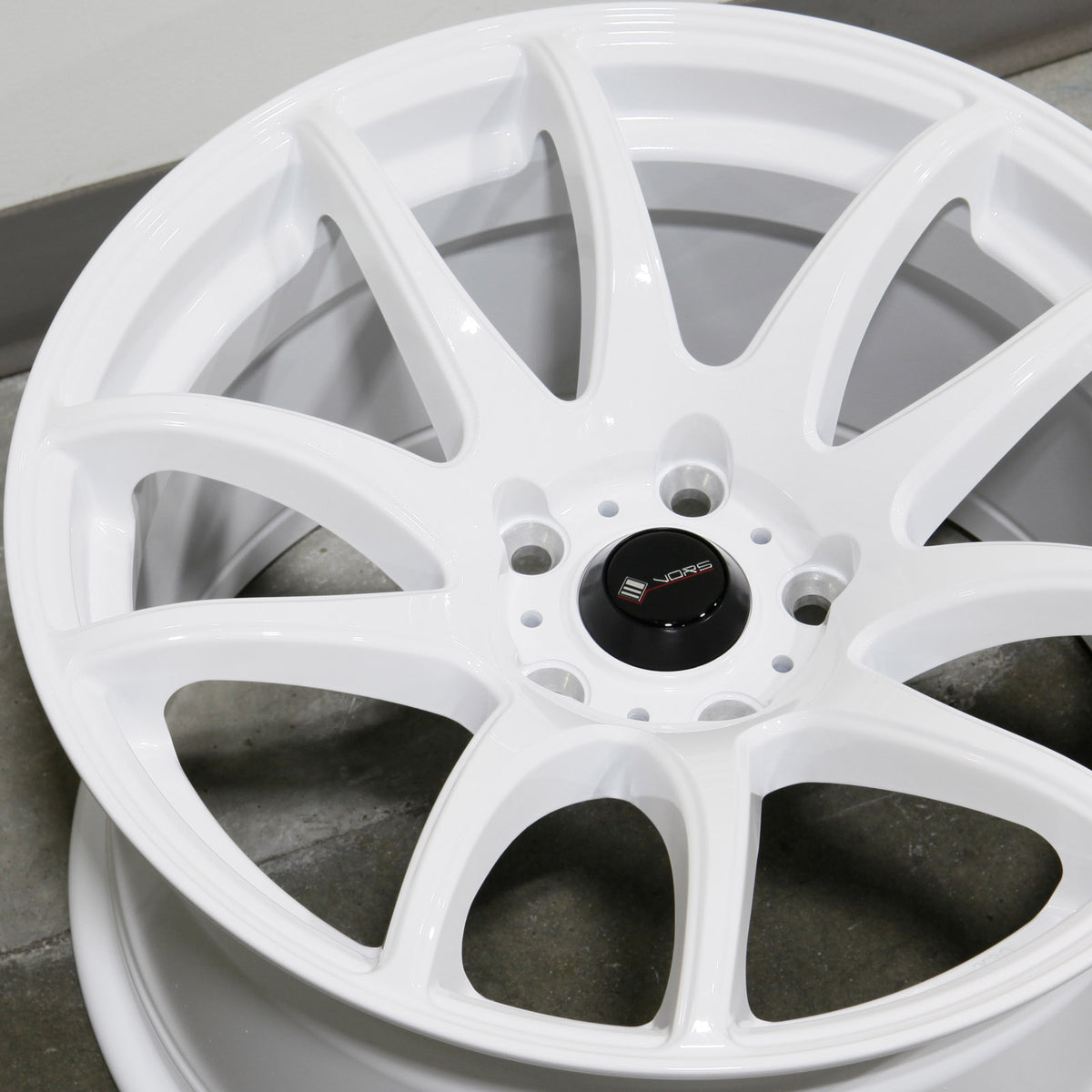 Vors Wheels TR4 White