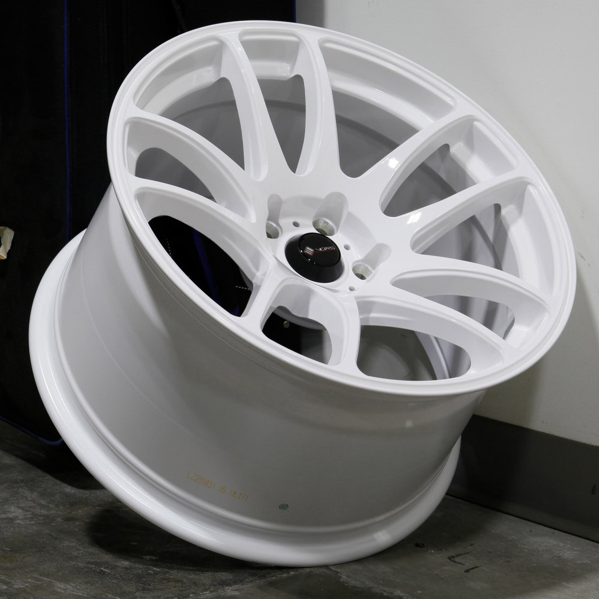 Vors Wheels TR4 White