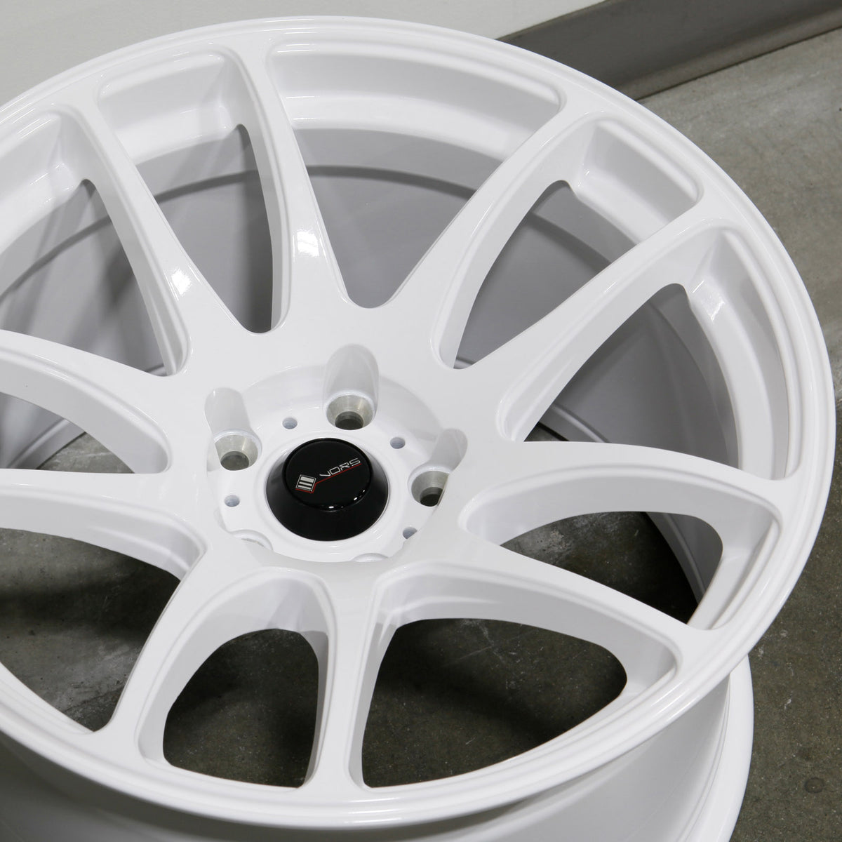 Vors Wheels TR4 White