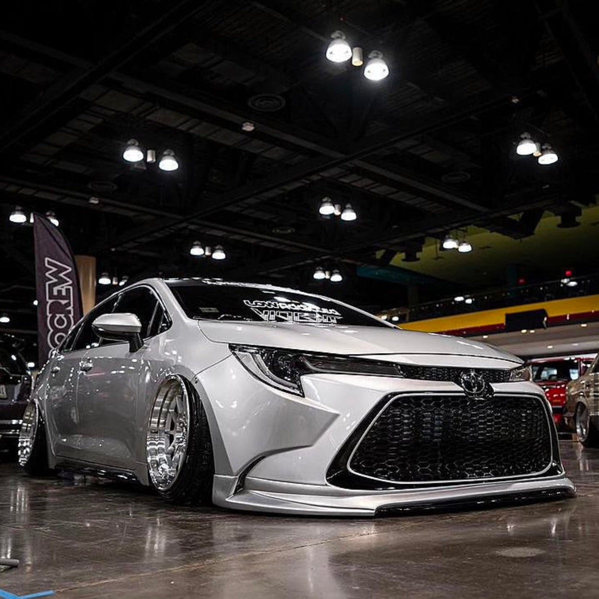 Whistler SK11 Full Machined Silver wheels on a car